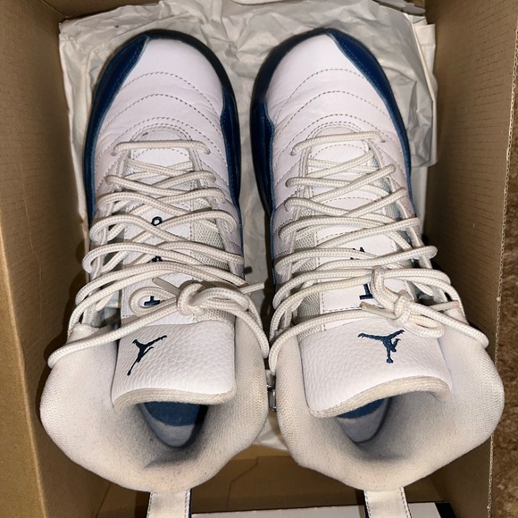 Jordan 12 French Blue - Picture 2 of 5